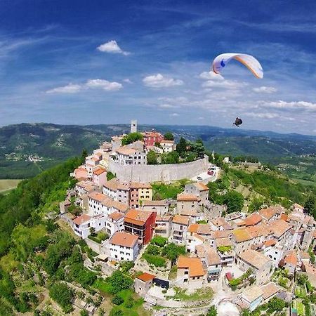 Apartman Nevia Holiday Home Ciritez Exteriör bild