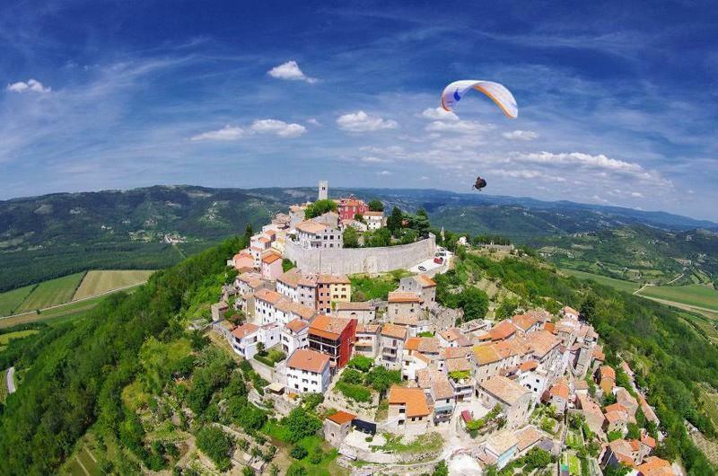 Apartman Nevia Holiday Home Ciritez Exteriör bild